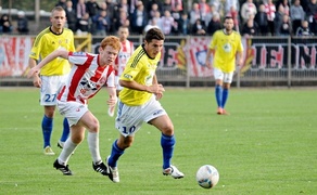 Olimpia lepsza od Resovii (piłka nożna)