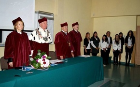 Vivat Academia!