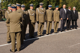 Batalion zlikwidowany, żołnierze na walizkach