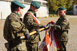 Batalion zlikwidowany, żołnierze na walizkach