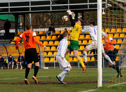 Pewne zwycięstwo lidera (piłka nożna)