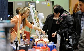 W poszukiwaniu prezentów i gwiazdkowych ozdób