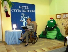 Łęcze czyta dzieciom