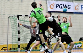 Wysoka wygrana \"Meblarzy\" (piłka ręczna)