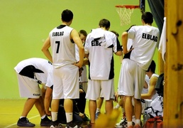 Doskonały początek rundy finałowej (koszykówka)