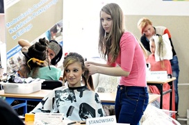 Bajkowe fryzury, finezyjne warkocze