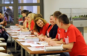 Z pomocą małej Jagódce