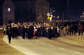 Procesja Drogi Krzyżowej przeszła ulicami miasta