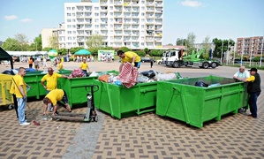 Rośliny za baterie, nakrętki i makulaturę