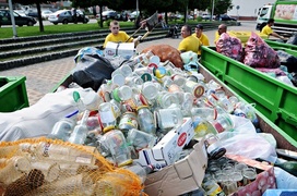 Rośliny za baterie, nakrętki i makulaturę