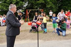 Plac zabaw w prezencie