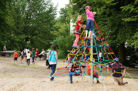 Plac zabaw w prezencie