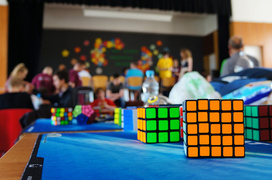 Myślenie nie boli, myślenie bawi