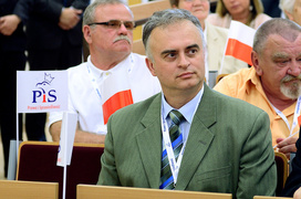 Najważniejsza jest zmiana wizerunku władz
