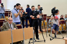 Najważniejsza jest zmiana wizerunku władz
