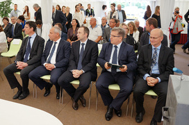 Jest wielka dziura w ziemi, będzie wielka galeria