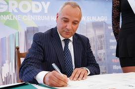 Jest wielka dziura w ziemi, będzie wielka galeria