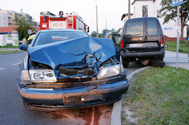 Niepodległości: zderzenie na skrzyżowaniu Niepodległości: zderzenie na skrzyżowaniu