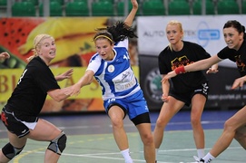 Trzy mecze, trzy zwycięstwa (piłka ręczna)