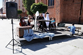 Życzenia od hrabiego, \"Zemsta\" w prezencie