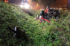 Dachowanie na zjeździe z obwodnicy