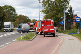 Kazimierzowo: jeepem uderzył w drzewo