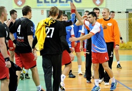 Zryw w końcówce nie wystarczył (piłka ręczna)
