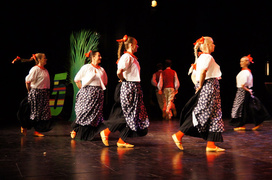 Historia tańcem pisana Historia tańcem pisana