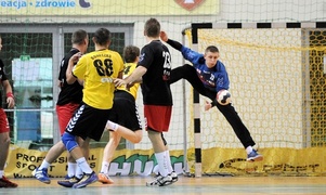 Małe derby dla Meblarzy (piłka ręczna)