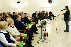 Początki były trudne, dziś gratulacje, medale i tort