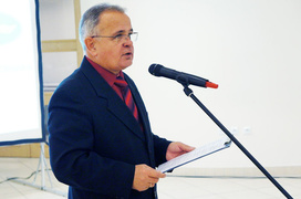 Początki były trudne, dziś gratulacje, medale i tort