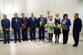 Początki były trudne, dziś gratulacje, medale i tort