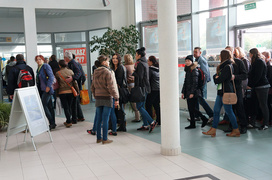 Przyszli po pracę na targi pracy