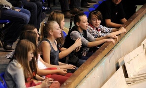 Meblarze na fali (piłka ręczna)