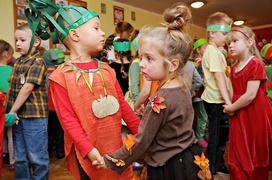 Jesienią, jesienią sady się rumienią