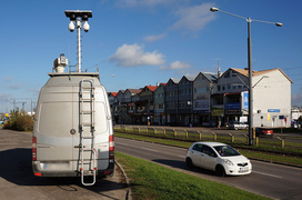 Kamera \"patrzy\" na skrzyżowanie