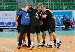 Meblarze przegrali z liderem (piłka ręczna)