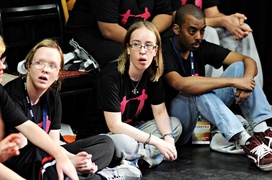 Malują, wyklejają, tańczą...Tworzą.