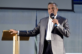 Malezyjczyk opowiadał elblążanom o Bogu