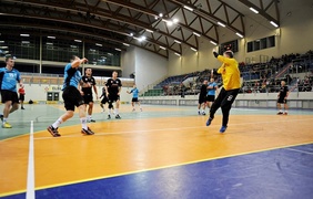 Kolejne zwycięstwo Meblarzy (piłka ręczna)