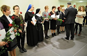 Wyróżnienie cieszy, ale jest tylko małą kropką nad \"i\"