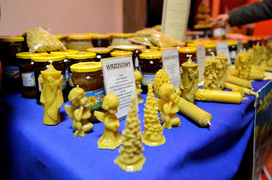 W poszukiwaniu ozdób i świątecznych prezentów