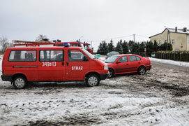 Woda się podnosi, strażacy są w Nowakowie