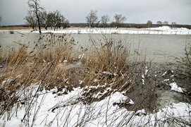 Woda się podnosi, strażacy są w Nowakowie