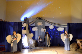 Anioły, diabeł i 650 pierogów