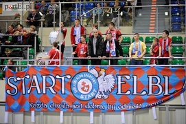 Start wygrywa i wraca na czwartą pozycję