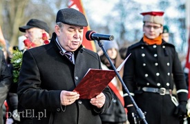 W hołdzie powstańcom