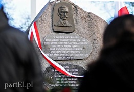 W hołdzie powstańcom