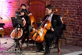 Miłość, Piazzolla i muzyka na opak