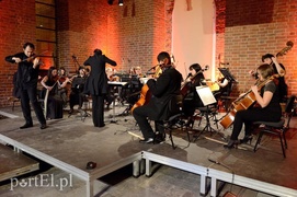 Miłość, Piazzolla i muzyka na opak